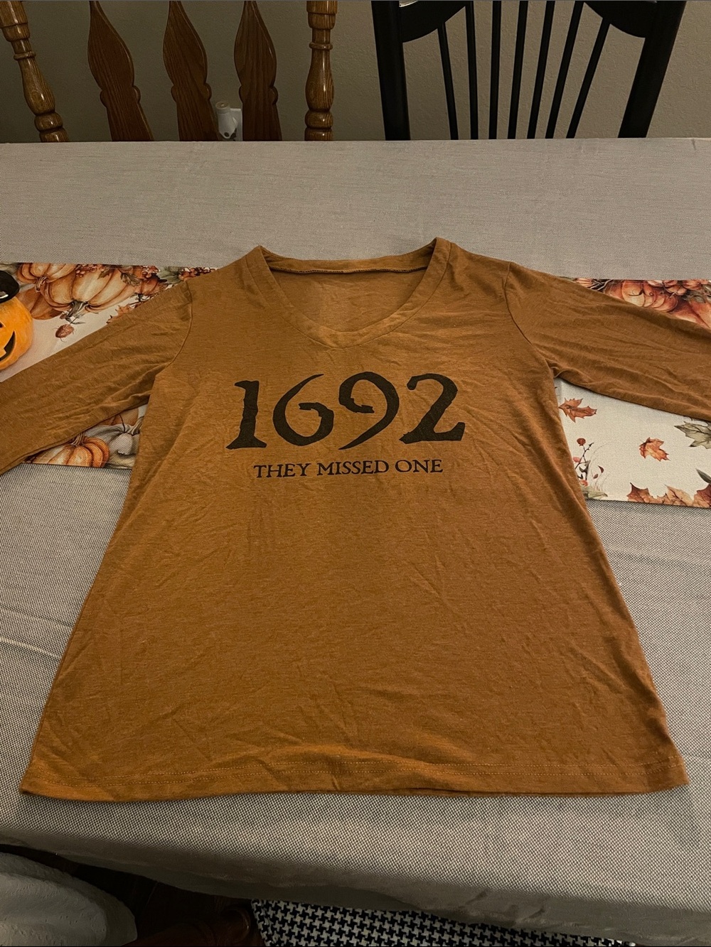 1692 They Missed One V-Neck Top, M